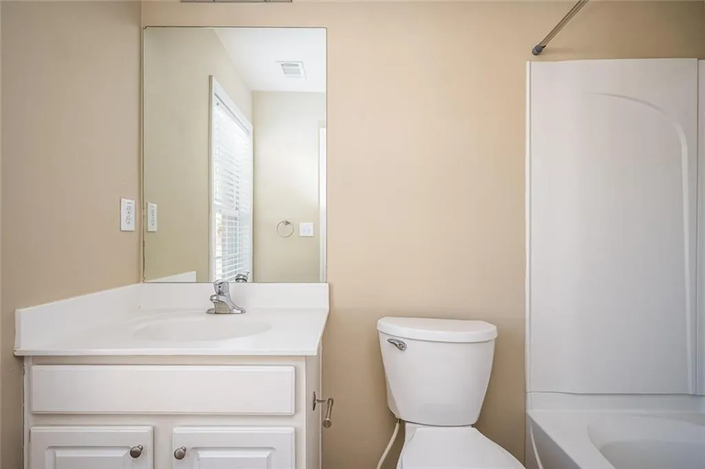 7912 Kiverton Place, Sandy Springs, Georgia 30350, 3 Bedrooms Bedrooms, ,3 BathroomsBathrooms,Residential,Sold,7912 Kiverton Place,7019607