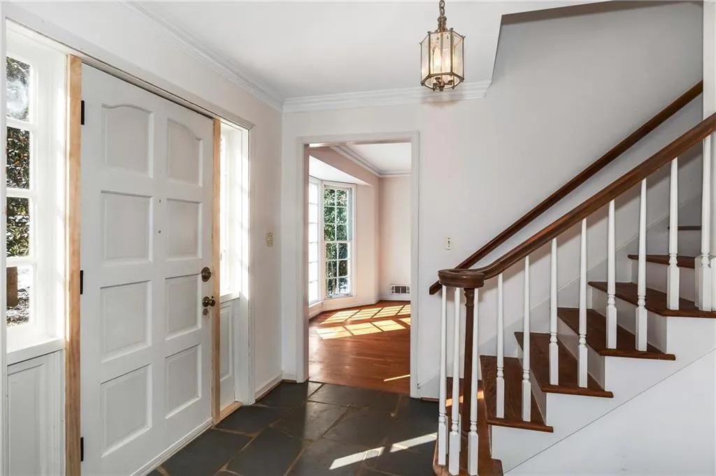 495 Tanacrest Circle Nw, Sandy Springs, Georgia 30328, 4 Bedrooms Bedrooms, ,2 BathroomsBathrooms,Residential,Sold,495 Tanacrest Circle Nw,5959583