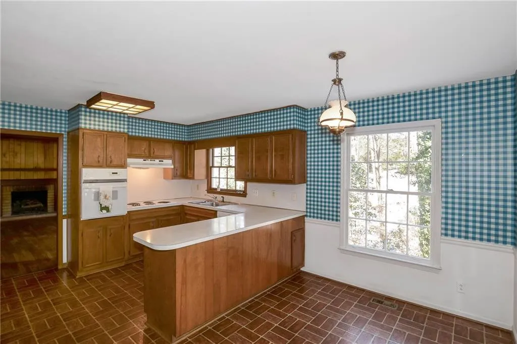 495 Tanacrest Circle Nw, Sandy Springs, Georgia 30328, 4 Bedrooms Bedrooms, ,2 BathroomsBathrooms,Residential,Sold,495 Tanacrest Circle Nw,5959583