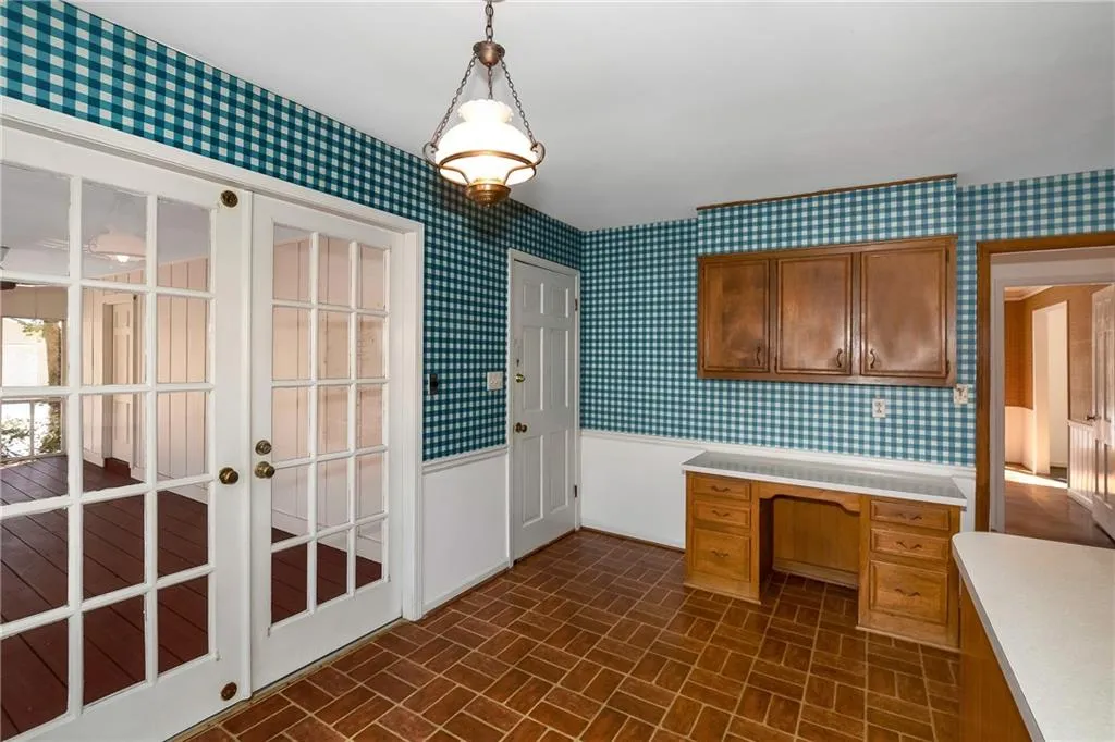 495 Tanacrest Circle Nw, Sandy Springs, Georgia 30328, 4 Bedrooms Bedrooms, ,2 BathroomsBathrooms,Residential,Sold,495 Tanacrest Circle Nw,5959583