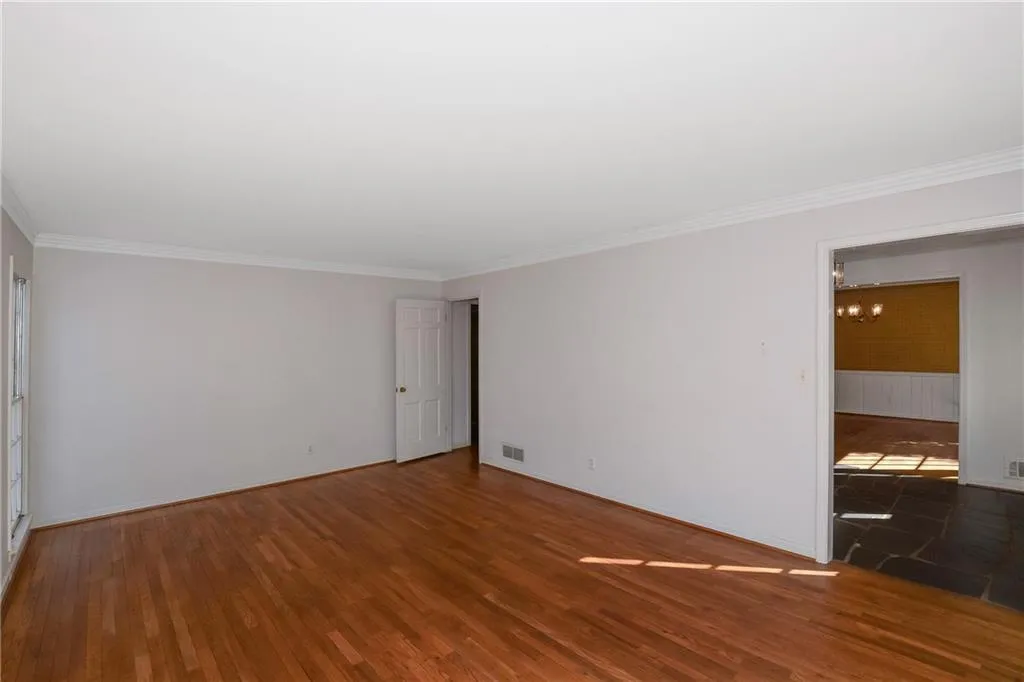 495 Tanacrest Circle Nw, Sandy Springs, Georgia 30328, 4 Bedrooms Bedrooms, ,2 BathroomsBathrooms,Residential,Sold,495 Tanacrest Circle Nw,5959583