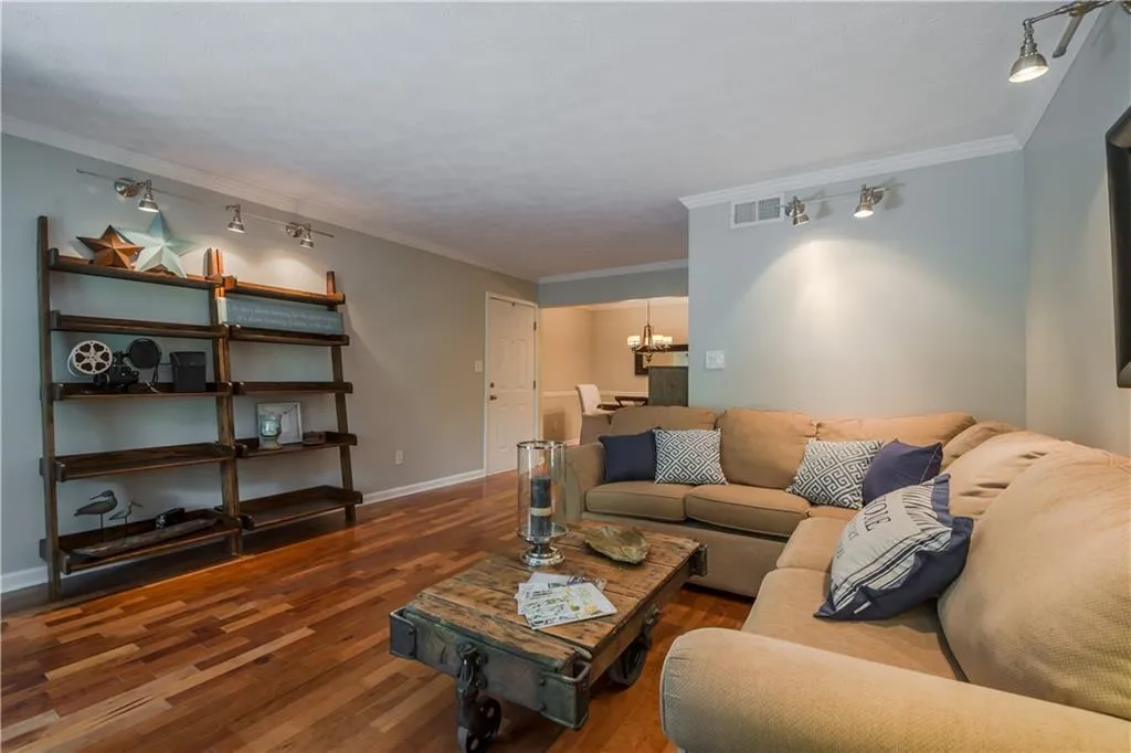 3478 Essex Avenue Unit 3478, Atlanta, Georgia 30339, 2 Bedrooms Bedrooms, ,2 BathroomsBathrooms,Residential,Sold,3478 Essex Avenue Unit 3478,5727227