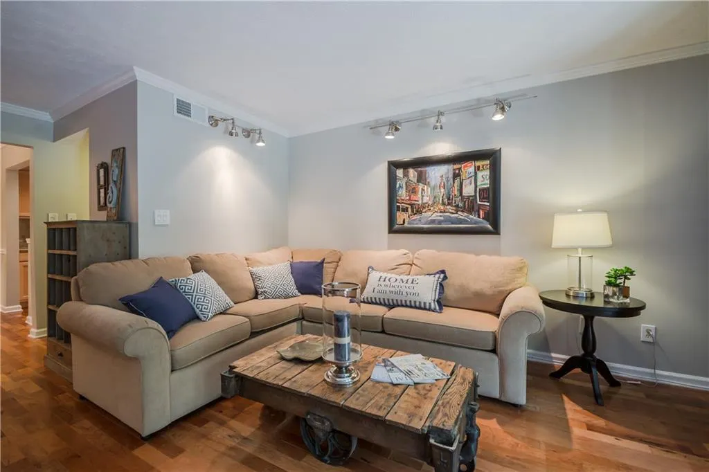 3478 Essex Avenue Unit 3478, Atlanta, Georgia 30339, 2 Bedrooms Bedrooms, ,2 BathroomsBathrooms,Residential,Sold,3478 Essex Avenue Unit 3478,5727227