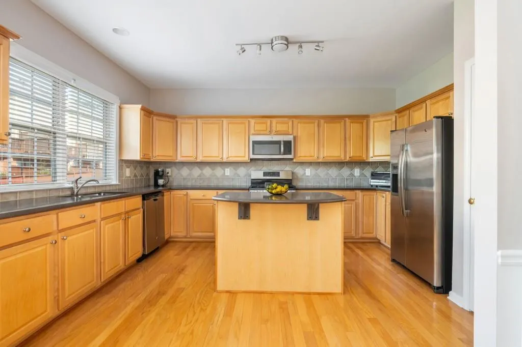 4866 Payson Terrace Se, Atlanta, Georgia 30339, 3 Bedrooms Bedrooms, ,2 BathroomsBathrooms,Residential,For Sale,4866 Payson Terrace Se,7648101