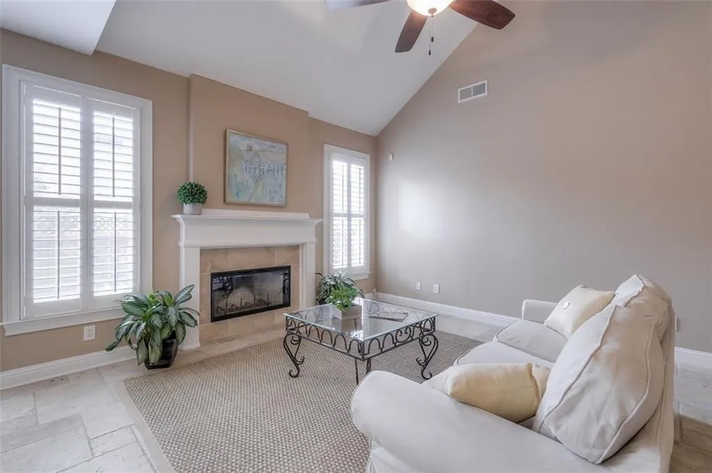 6225 Glen Oaks Lane, Sandy Springs, Georgia 30328, 4 Bedrooms Bedrooms, ,3 BathroomsBathrooms,Residential,Sold,6225 Glen Oaks Lane,6626175