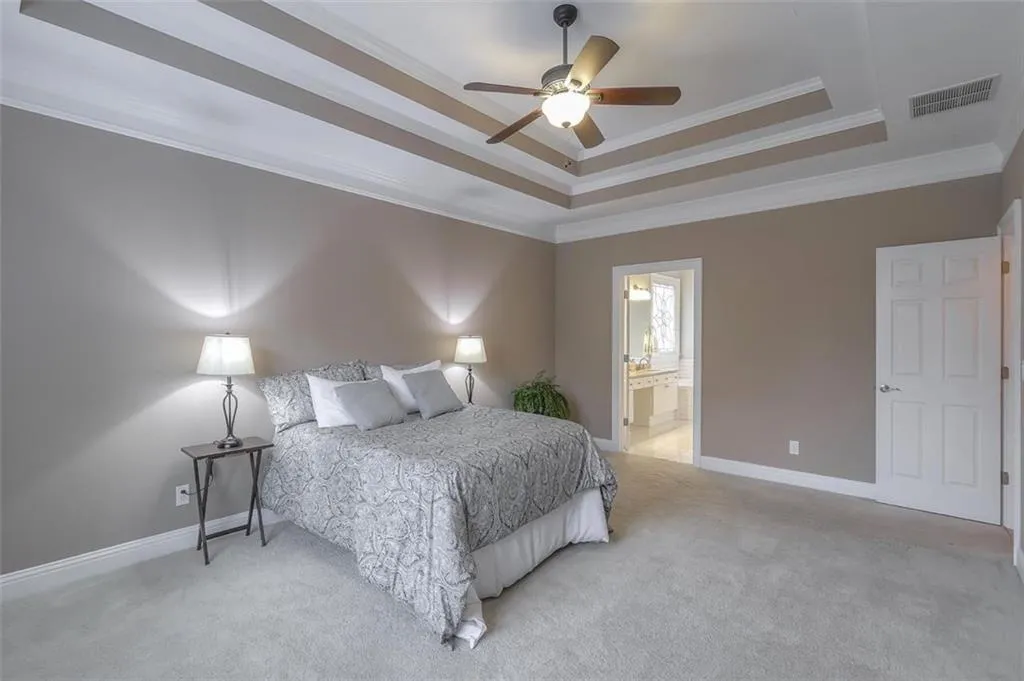 6225 Glen Oaks Lane, Sandy Springs, Georgia 30328, 4 Bedrooms Bedrooms, ,3 BathroomsBathrooms,Residential,Sold,6225 Glen Oaks Lane,6626175