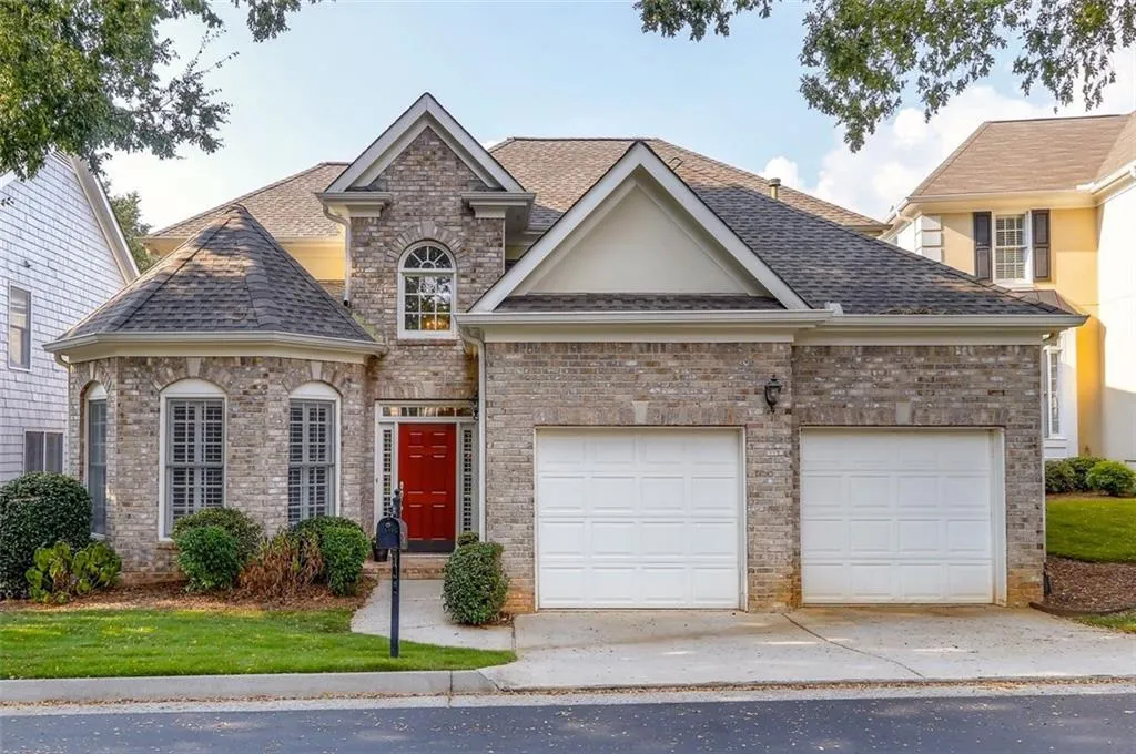6225 Glen Oaks Lane, Sandy Springs, Georgia 30328, 4 Bedrooms Bedrooms, ,3 BathroomsBathrooms,Residential,Sold,6225 Glen Oaks Lane,6626175