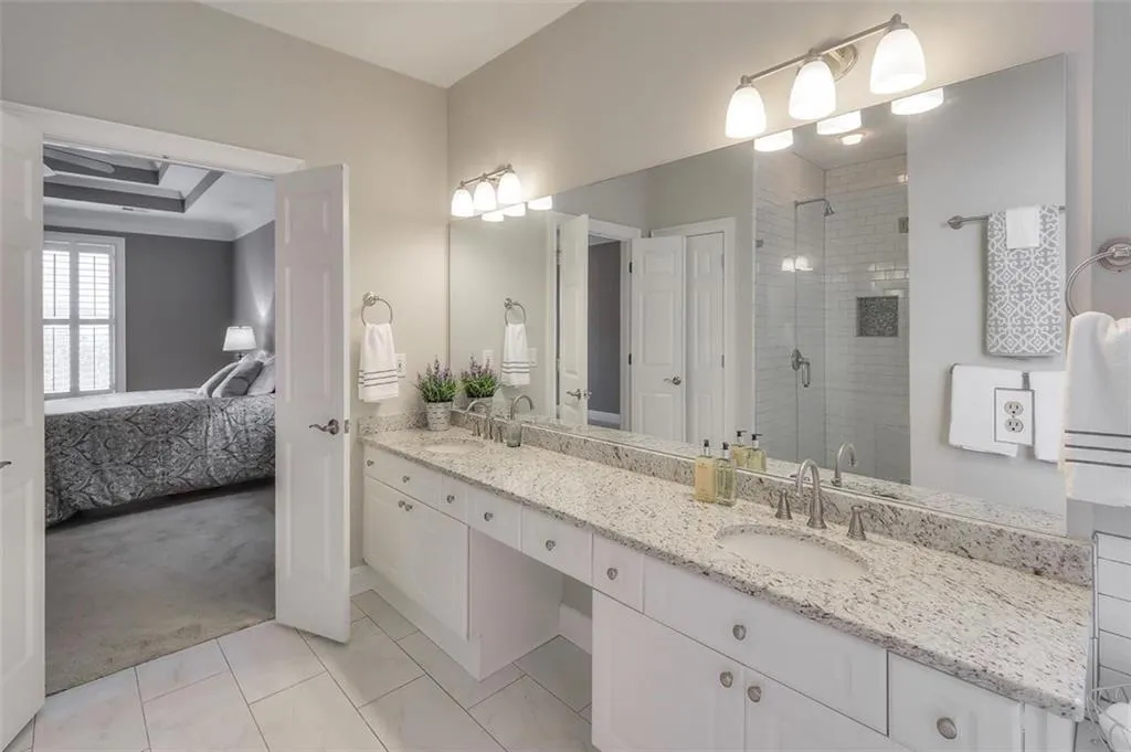 6225 Glen Oaks Lane, Sandy Springs, Georgia 30328, 4 Bedrooms Bedrooms, ,3 BathroomsBathrooms,Residential,Sold,6225 Glen Oaks Lane,6626175