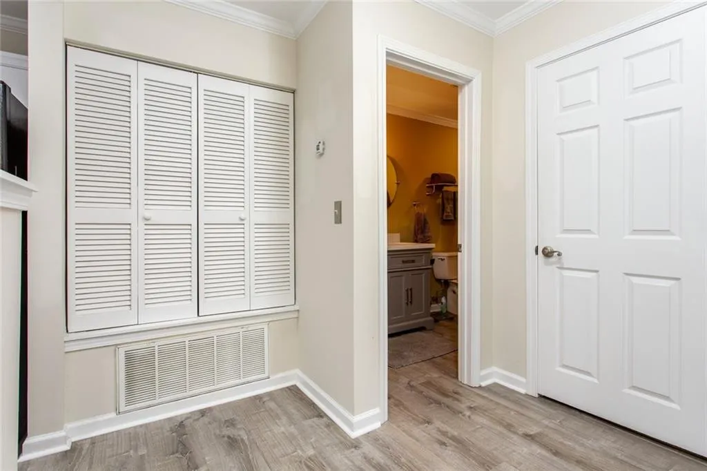 4006 Wingate Way, Sandy Springs, Georgia 30350, 1 Bedroom Bedrooms, ,1 BathroomBathrooms,Residential,Sold,4006 Wingate Way,6804356
