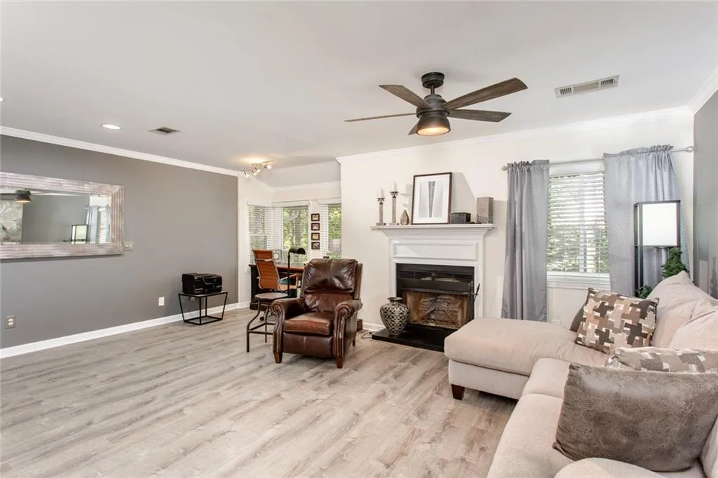 4006 Wingate Way, Sandy Springs, Georgia 30350, 1 Bedroom Bedrooms, ,1 BathroomBathrooms,Residential,Sold,4006 Wingate Way,6804356