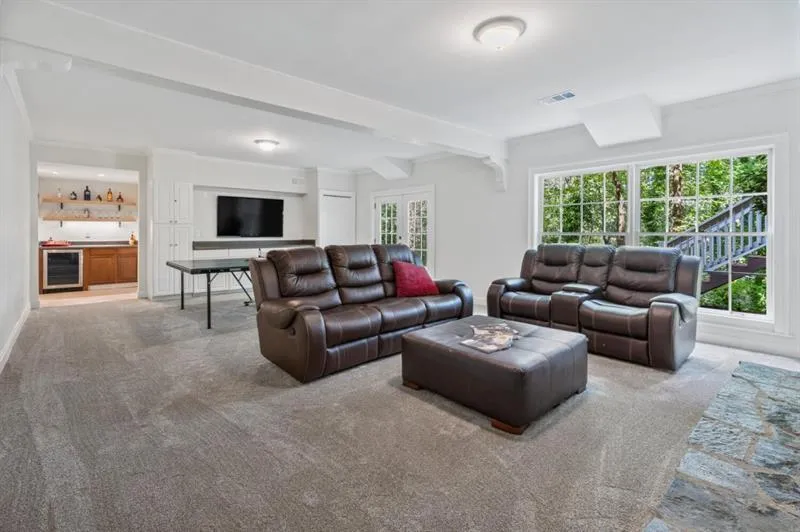 715 Tanglewood Trail, Sandy Springs, Georgia 30327, 5 Bedrooms Bedrooms, ,4 BathroomsBathrooms,Residential,Sold,715 Tanglewood Trail,6852087