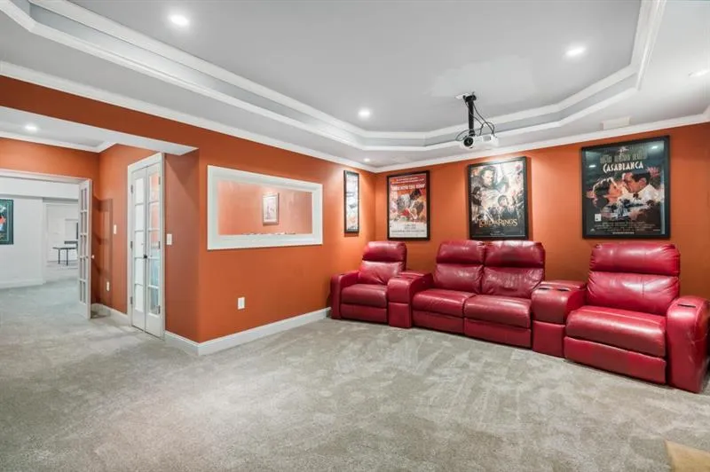 715 Tanglewood Trail, Sandy Springs, Georgia 30327, 5 Bedrooms Bedrooms, ,4 BathroomsBathrooms,Residential,Sold,715 Tanglewood Trail,6852087