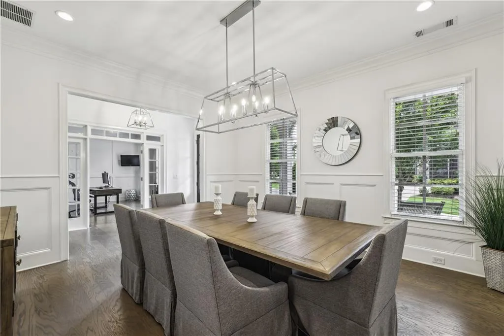 280 Chastain Park Drive Ne, Atlanta, Georgia 30342, 4 Bedrooms Bedrooms, ,3 BathroomsBathrooms,Residential,For Sale,280 Chastain Park Drive Ne,7623161