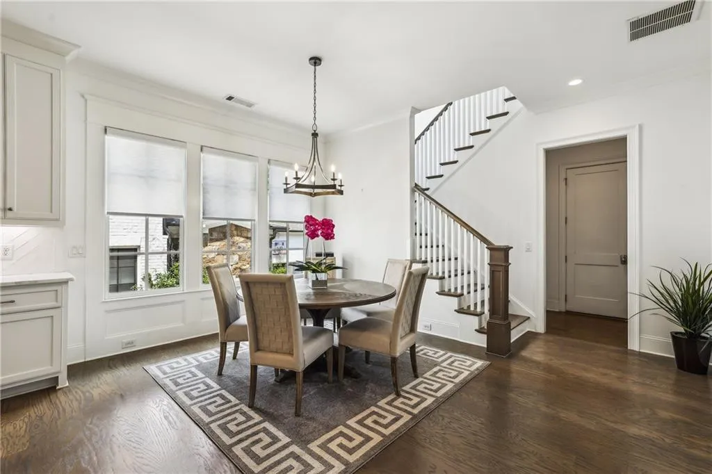 280 Chastain Park Drive Ne, Atlanta, Georgia 30342, 4 Bedrooms Bedrooms, ,3 BathroomsBathrooms,Residential,For Sale,280 Chastain Park Drive Ne,7623161