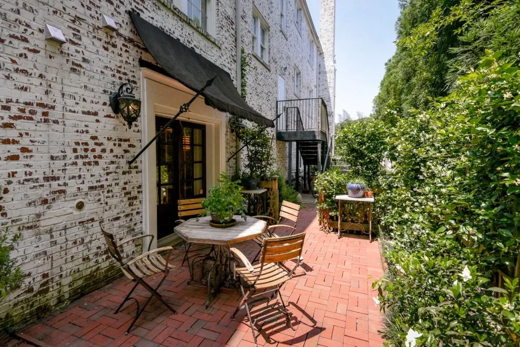 65 Peachtree Memorial Drive Unit 5, Atlanta, Georgia 30309, 2 Bedrooms Bedrooms, ,2 BathroomsBathrooms,Residential,Sold,65 Peachtree Memorial Drive Unit 5,5695257