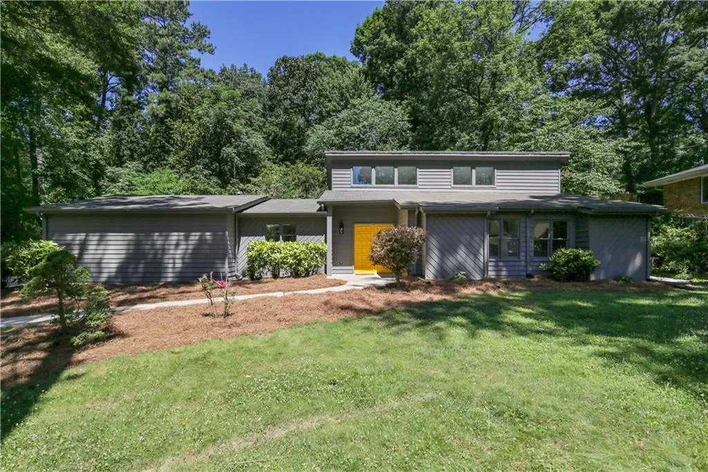 6570 Burdett Drive, Atlanta, Georgia 30328, 3 Bedrooms Bedrooms, ,2 BathroomsBathrooms,Residential,Sold,6570 Burdett Drive,7351624