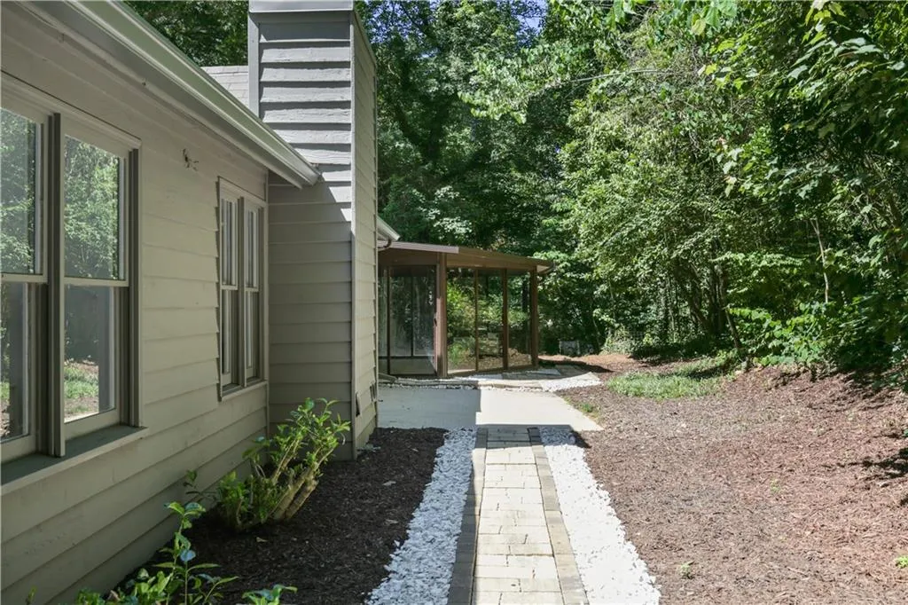 6570 Burdett Drive, Atlanta, Georgia 30328, 3 Bedrooms Bedrooms, ,2 BathroomsBathrooms,Residential,Sold,6570 Burdett Drive,7351624