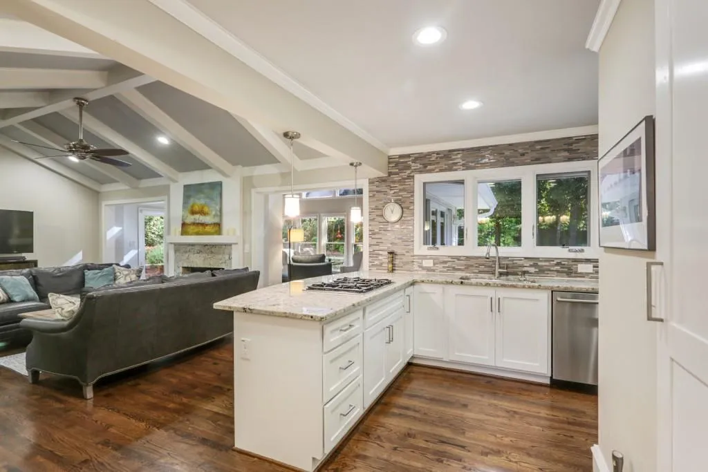 4825 Northway Drive, Atlanta, Georgia 30342, 3 Bedrooms Bedrooms, ,2 BathroomsBathrooms,Residential,Sold,4825 Northway Drive,6785311