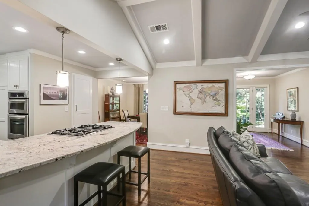 4825 Northway Drive, Atlanta, Georgia 30342, 3 Bedrooms Bedrooms, ,2 BathroomsBathrooms,Residential,Sold,4825 Northway Drive,6785311