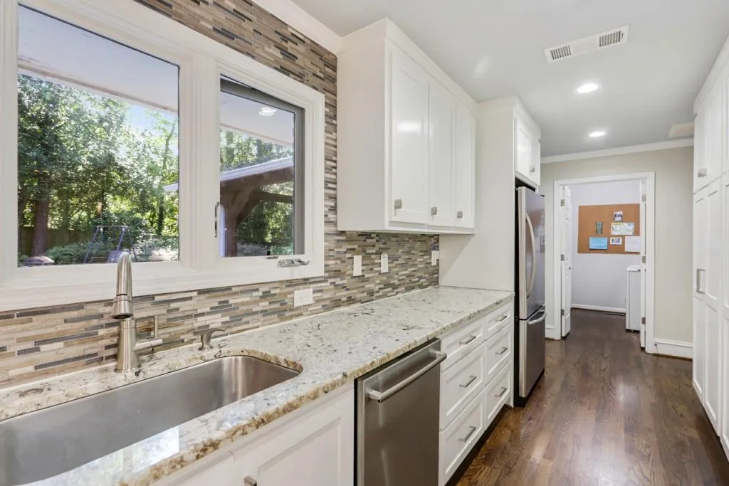 4825 Northway Drive, Atlanta, Georgia 30342, 3 Bedrooms Bedrooms, ,2 BathroomsBathrooms,Residential,Sold,4825 Northway Drive,6785311