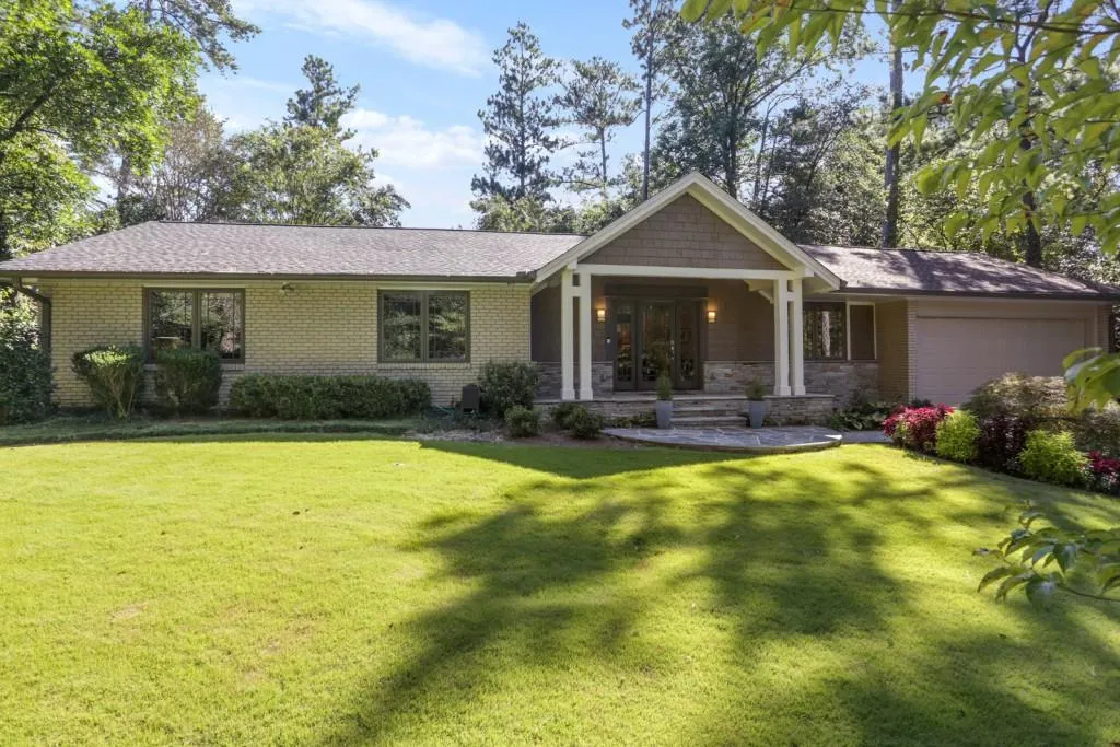 4825 Northway Drive, Atlanta, Georgia 30342, 3 Bedrooms Bedrooms, ,2 BathroomsBathrooms,Residential,Sold,4825 Northway Drive,6785311