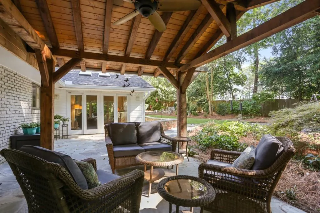 4825 Northway Drive, Atlanta, Georgia 30342, 3 Bedrooms Bedrooms, ,2 BathroomsBathrooms,Residential,Sold,4825 Northway Drive,6785311