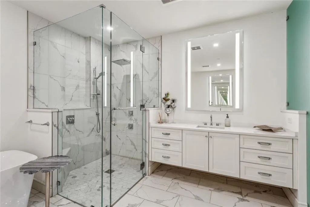 2520 Peachtree St Unit 602_081