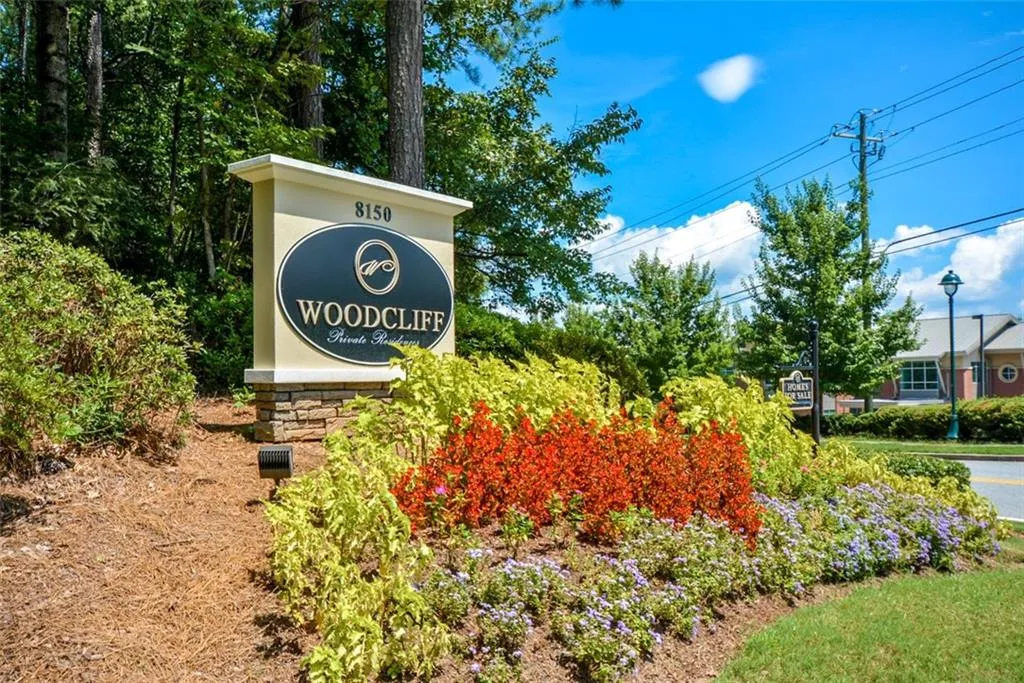 1607 Woodcliff Drive, Sandy Springs, Georgia 30350, 2 Bedrooms Bedrooms, ,2 BathroomsBathrooms,Residential,Sold,1607 Woodcliff Drive,6952680