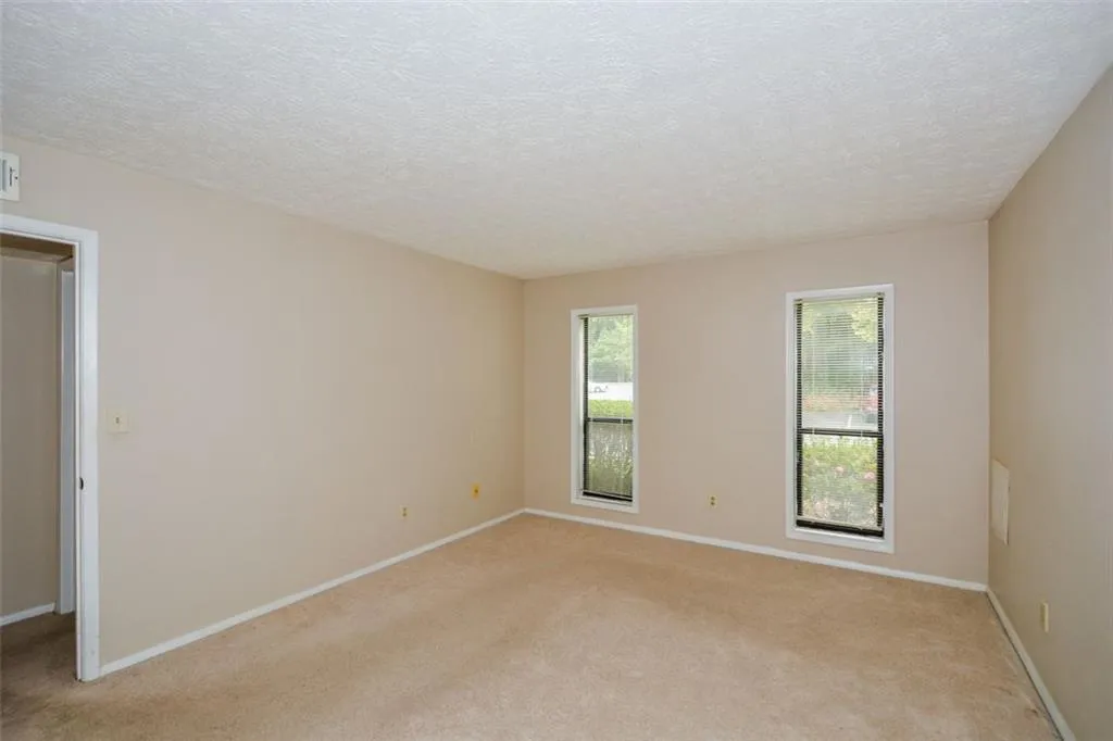 1607 Woodcliff Drive, Sandy Springs, Georgia 30350, 2 Bedrooms Bedrooms, ,2 BathroomsBathrooms,Residential,Sold,1607 Woodcliff Drive,6952680