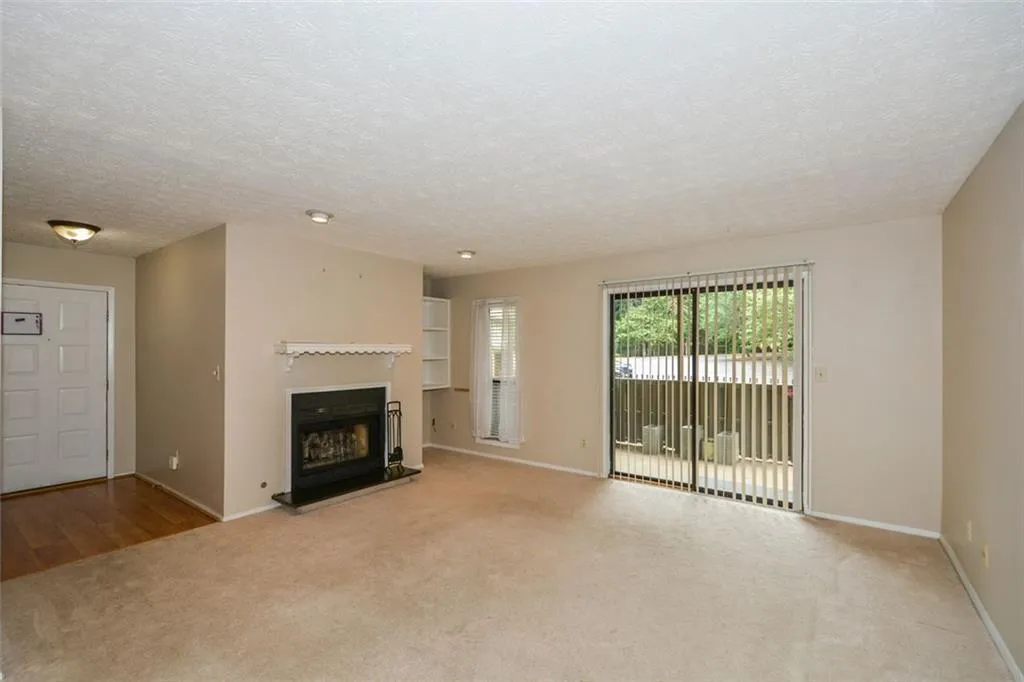 1607 Woodcliff Drive, Sandy Springs, Georgia 30350, 2 Bedrooms Bedrooms, ,2 BathroomsBathrooms,Residential,Sold,1607 Woodcliff Drive,6952680