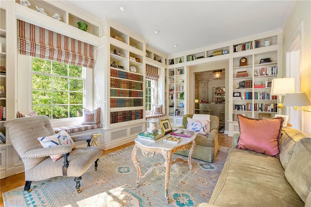 8 W Andrews Drive Nw, Atlanta, Georgia 30305, 5 Bedrooms Bedrooms, ,6 BathroomsBathrooms,Residential,For Sale,8 W Andrews Drive Nw,7553262