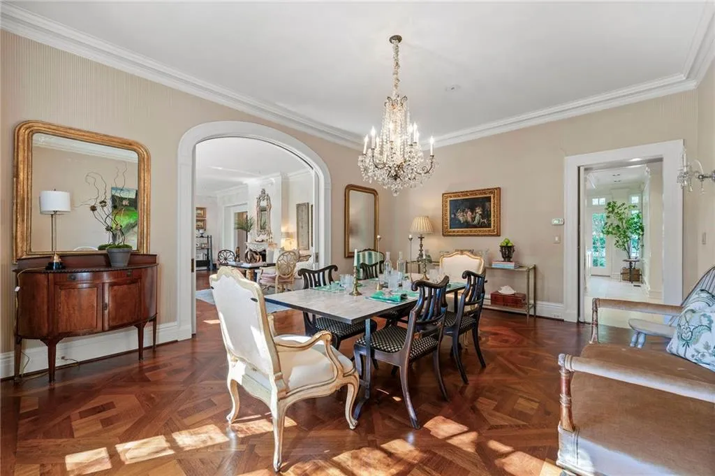 8 W Andrews Drive Nw, Atlanta, Georgia 30305, 5 Bedrooms Bedrooms, ,6 BathroomsBathrooms,Residential,For Sale,8 W Andrews Drive Nw,7553262