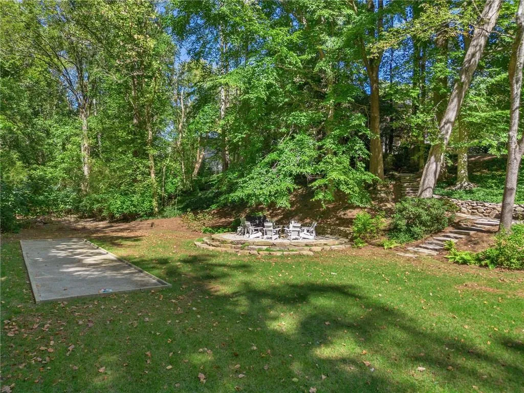 8 W Andrews Drive Nw, Atlanta, Georgia 30305, 5 Bedrooms Bedrooms, ,6 BathroomsBathrooms,Residential,For Sale,8 W Andrews Drive Nw,7553262