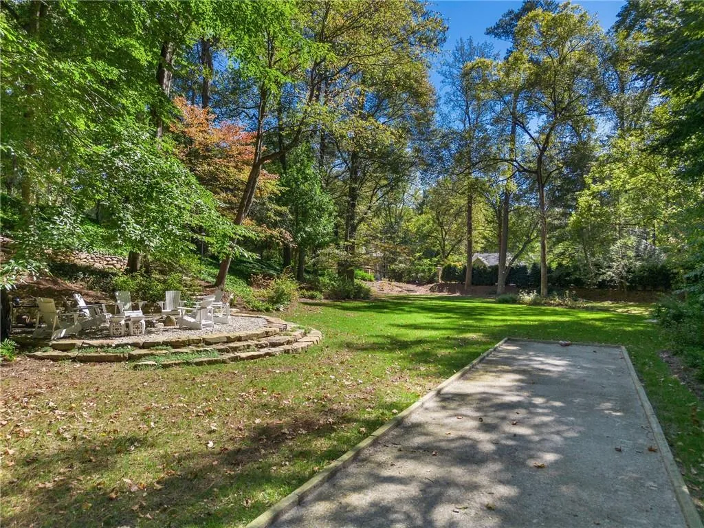 8 W Andrews Drive Nw, Atlanta, Georgia 30305, 5 Bedrooms Bedrooms, ,6 BathroomsBathrooms,Residential,For Sale,8 W Andrews Drive Nw,7553262