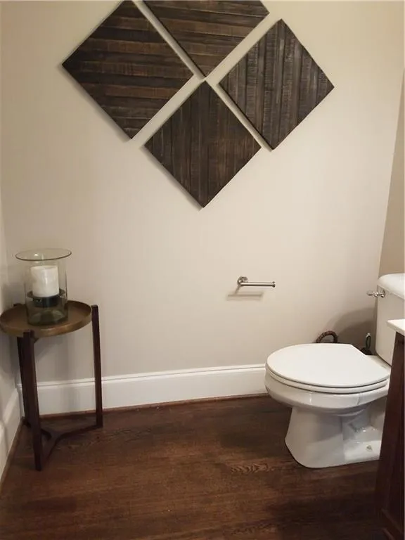 305 Le Gran Bend, Sandy Springs, Georgia 30328, 3 Bedrooms Bedrooms, ,2 BathroomsBathrooms,Residential,Sold,305 Le Gran Bend,5813084