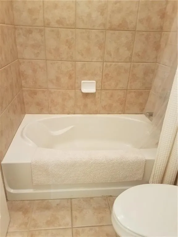 305 Le Gran Bend, Sandy Springs, Georgia 30328, 3 Bedrooms Bedrooms, ,2 BathroomsBathrooms,Residential,Sold,305 Le Gran Bend,5813084