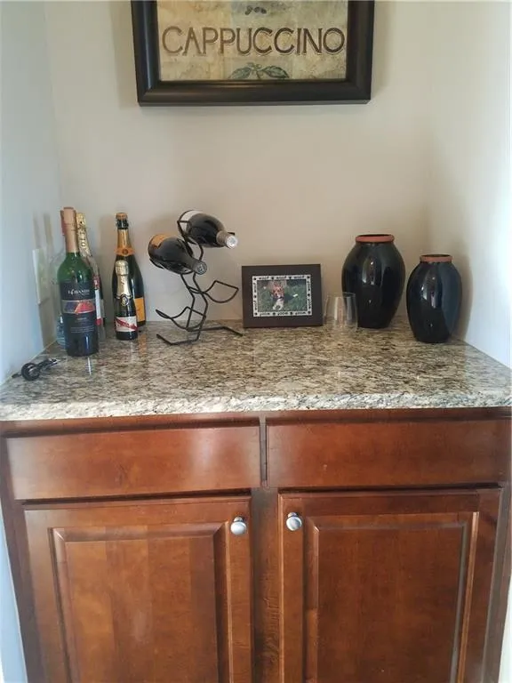 305 Le Gran Bend, Sandy Springs, Georgia 30328, 3 Bedrooms Bedrooms, ,2 BathroomsBathrooms,Residential,Sold,305 Le Gran Bend,5813084