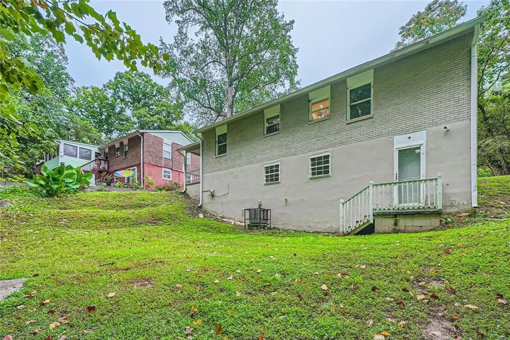 700 Symphony Lane Nw, Atlanta, Georgia 30318, 3 Bedrooms Bedrooms, ,1 BathroomBathrooms,Residential,For Sale,700 Symphony Lane Nw,7455129