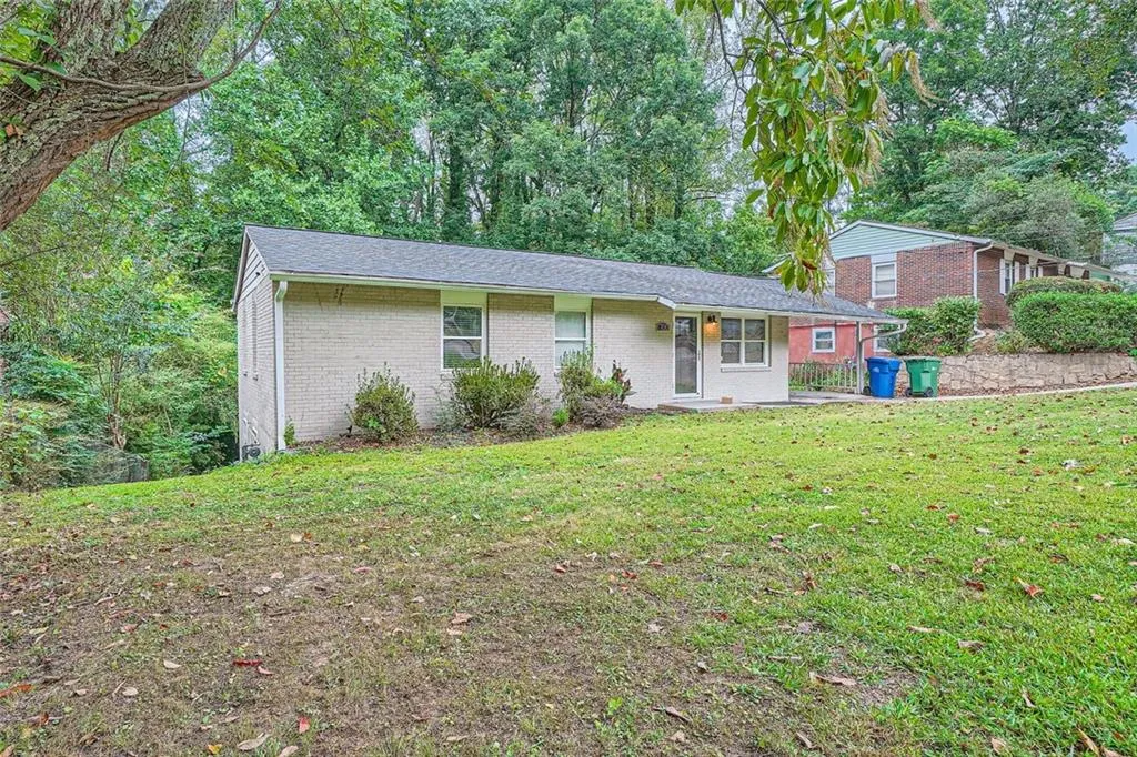 700 Symphony Lane Nw, Atlanta, Georgia 30318, 3 Bedrooms Bedrooms, ,1 BathroomBathrooms,Residential,For Sale,700 Symphony Lane Nw,7455129