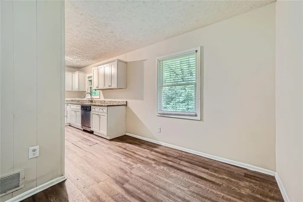 700 Symphony Lane Nw, Atlanta, Georgia 30318, 3 Bedrooms Bedrooms, ,1 BathroomBathrooms,Residential,For Sale,700 Symphony Lane Nw,7455129