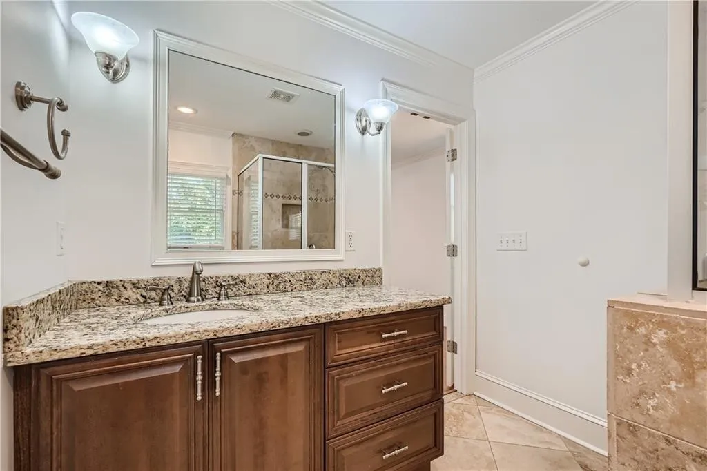 6425 N Hampton Drive, Sandy Springs, Georgia 30328, 4 Bedrooms Bedrooms, ,2 BathroomsBathrooms,Residential,Sold,6425 N Hampton Drive,7216649