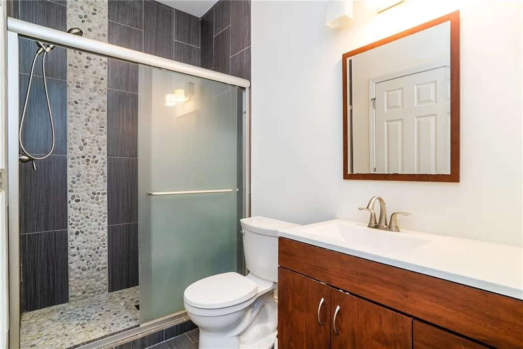 7700 Glisten Avenue, Atlanta, Georgia 30328, 4 Bedrooms Bedrooms, ,3 BathroomsBathrooms,Residential,Sold,7700 Glisten Avenue,6124220
