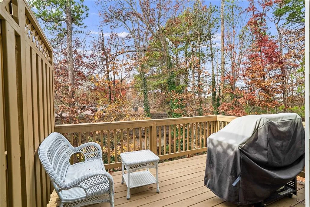 7700 Glisten Avenue, Atlanta, Georgia 30328, 4 Bedrooms Bedrooms, ,3 BathroomsBathrooms,Residential,Sold,7700 Glisten Avenue,6124220