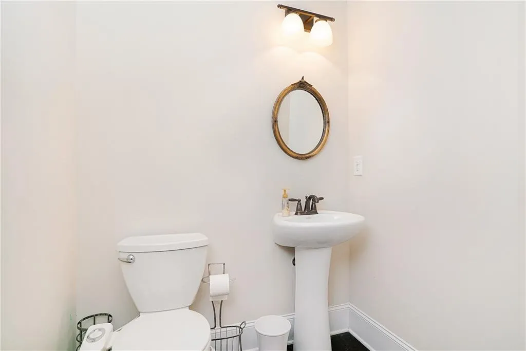 7700 Glisten Avenue, Atlanta, Georgia 30328, 4 Bedrooms Bedrooms, ,3 BathroomsBathrooms,Residential,Sold,7700 Glisten Avenue,6124220