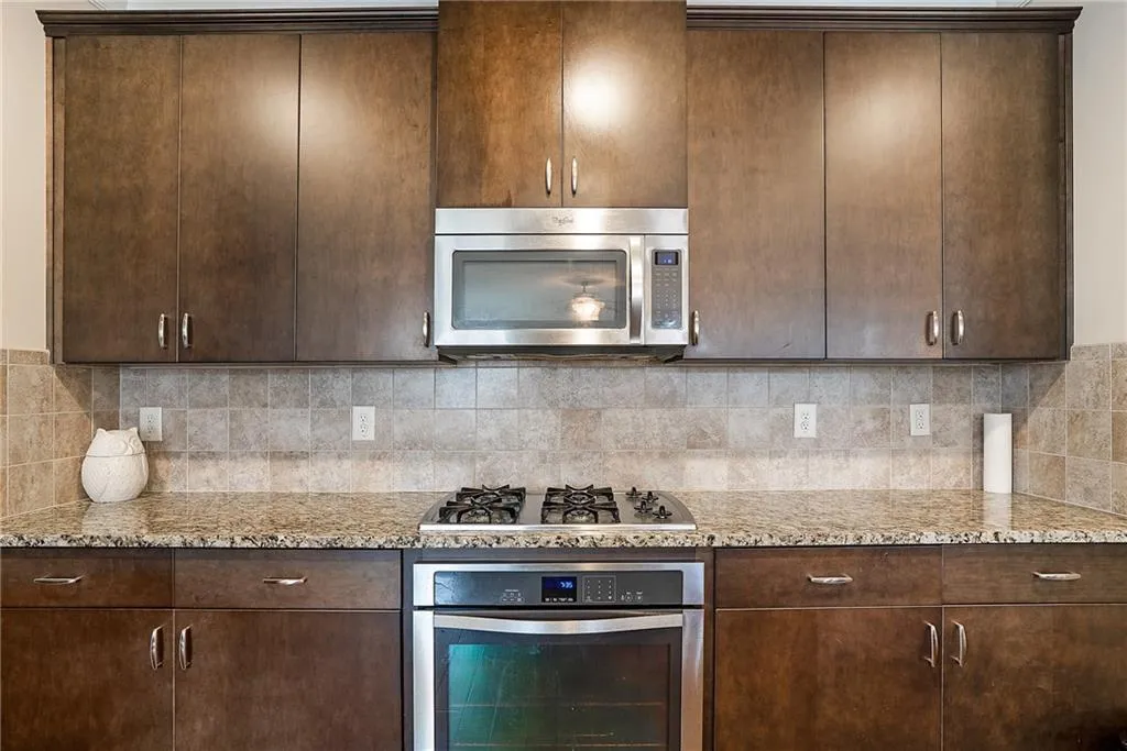 7700 Glisten Avenue, Atlanta, Georgia 30328, 4 Bedrooms Bedrooms, ,3 BathroomsBathrooms,Residential,Sold,7700 Glisten Avenue,6124220