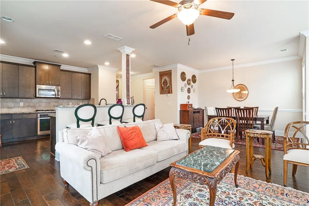 7700 Glisten Avenue, Atlanta, Georgia 30328, 4 Bedrooms Bedrooms, ,3 BathroomsBathrooms,Residential,Sold,7700 Glisten Avenue,6124220
