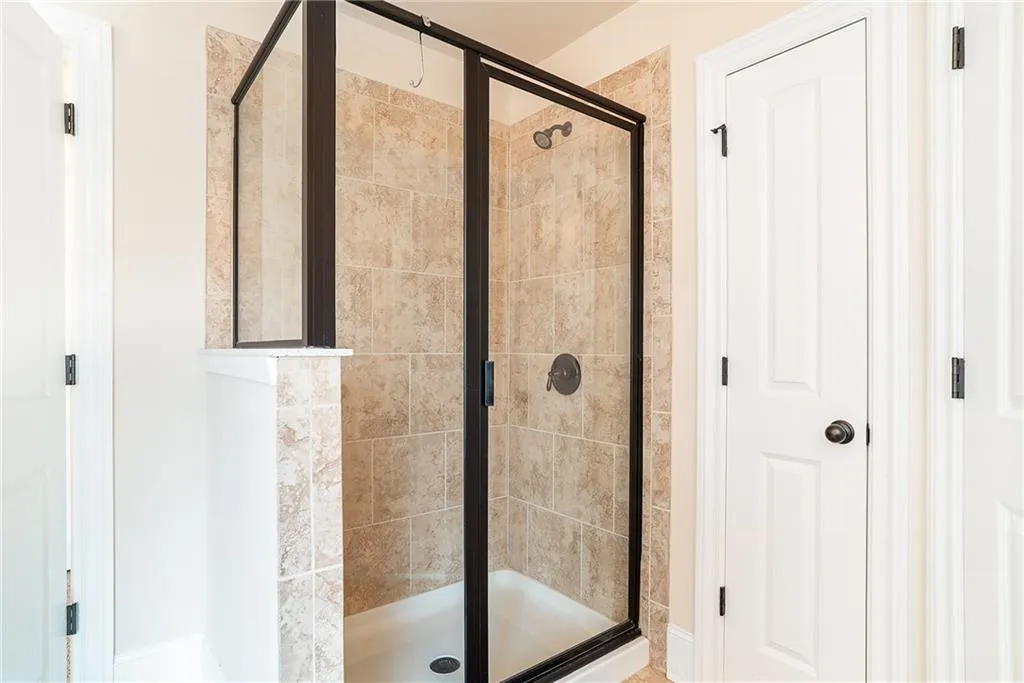 7700 Glisten Avenue, Atlanta, Georgia 30328, 4 Bedrooms Bedrooms, ,3 BathroomsBathrooms,Residential,Sold,7700 Glisten Avenue,6124220