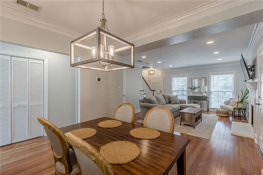 35 Mount Vernon Circle, Atlanta, Georgia 30338, 2 Bedrooms Bedrooms, ,2 BathroomsBathrooms,Residential,Sold,35 Mount Vernon Circle,7512568