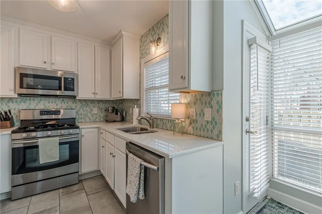 35 Mount Vernon Circle, Atlanta, Georgia 30338, 2 Bedrooms Bedrooms, ,2 BathroomsBathrooms,Residential,Sold,35 Mount Vernon Circle,7512568