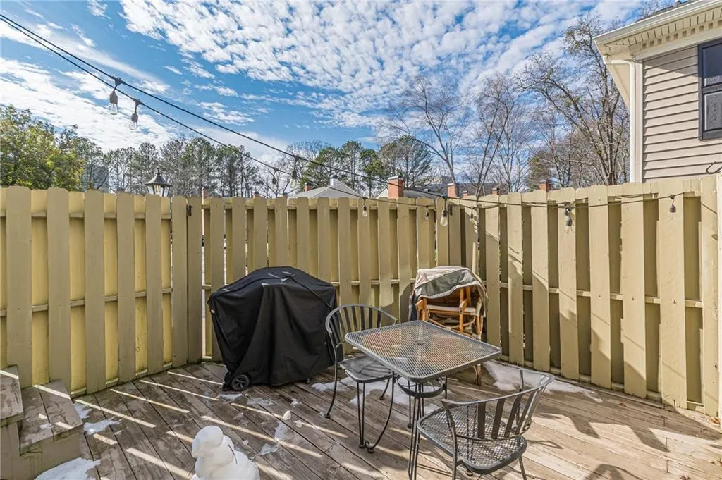 35 Mount Vernon Circle, Atlanta, Georgia 30338, 2 Bedrooms Bedrooms, ,2 BathroomsBathrooms,Residential,Sold,35 Mount Vernon Circle,7512568